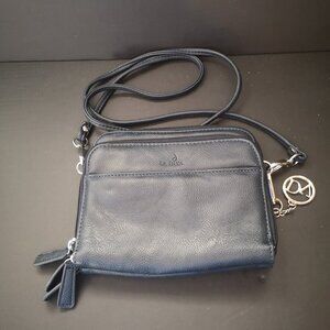 La Diva Navy 2 Sections w/ Zipper Closure Lined Faux Leather Crossbody Bag